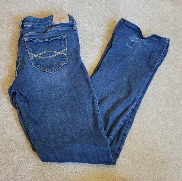 Abercrombie & Fitch blue distressed jeans womens size 6 S w28 L31 inseam 29"Dar - Picture 1 of 9